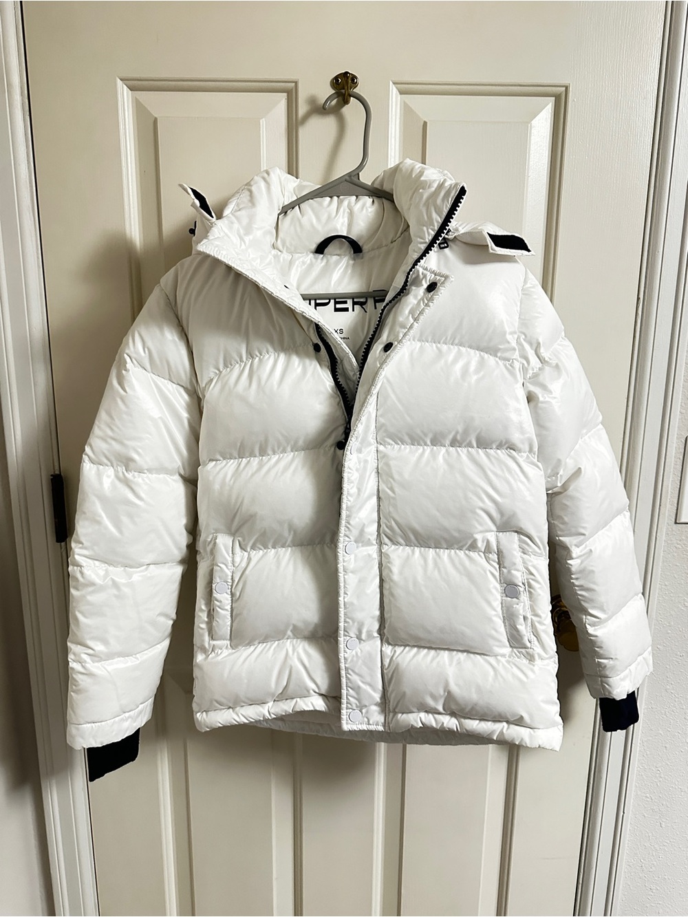 Aritzia White Hooded Puffer Jacket
